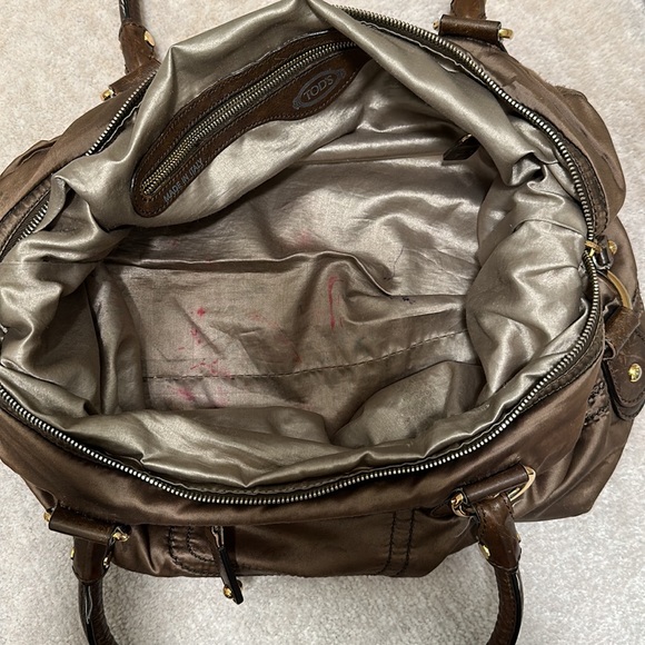 Tod’s used authentic leather trimmed tote in olive green - Picture 7 of 7